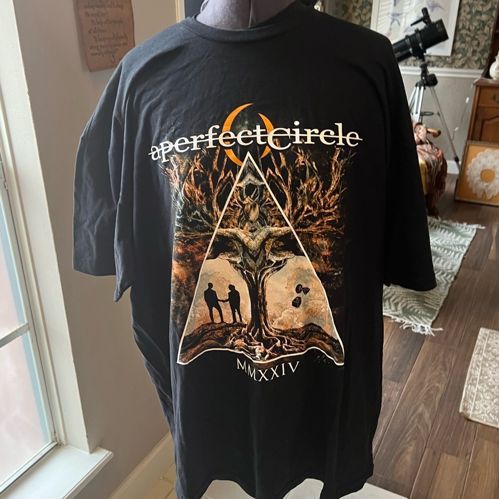 A perfect circle concert T-shirt size 2XL